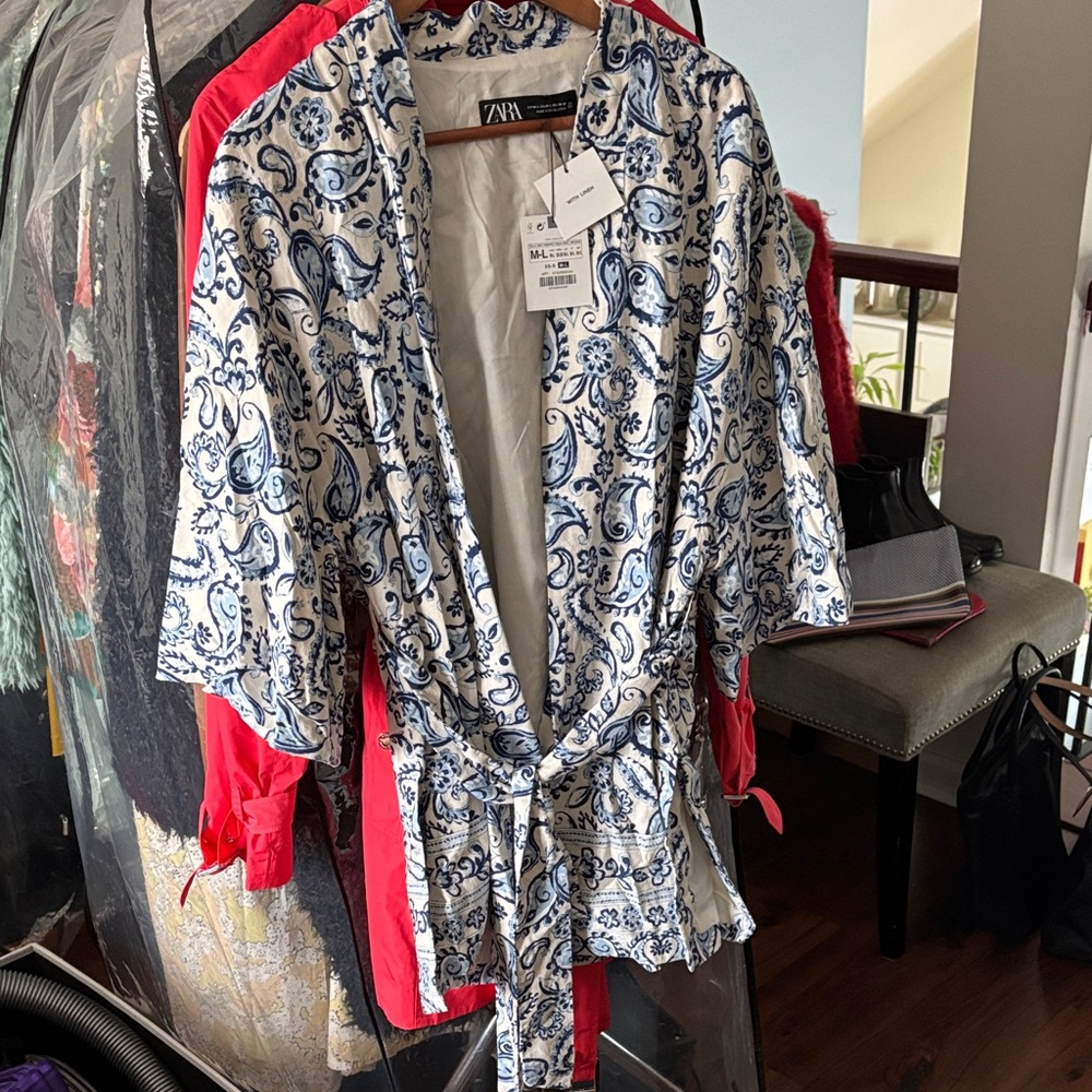 Zara Elegant Blue and White Kimono